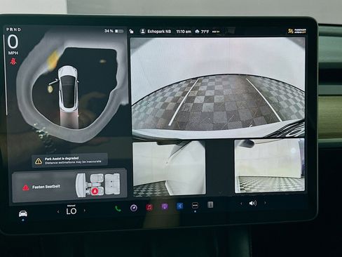 Used 2023 Tesla Model 3 Standard Range image 22