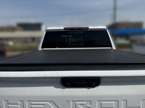 Used 2020 Chevrolet Silverado 2500 LTZ w/ LTZ Convenience Package AWD/4WD image 5