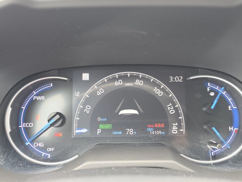 Certified 2024 Toyota RAV4 LE AWD/4WD image 19