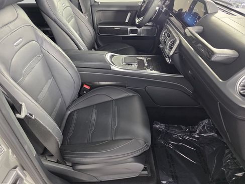 Certified 2025 Mercedes-Benz G 63 AMG 4MATIC image 30
