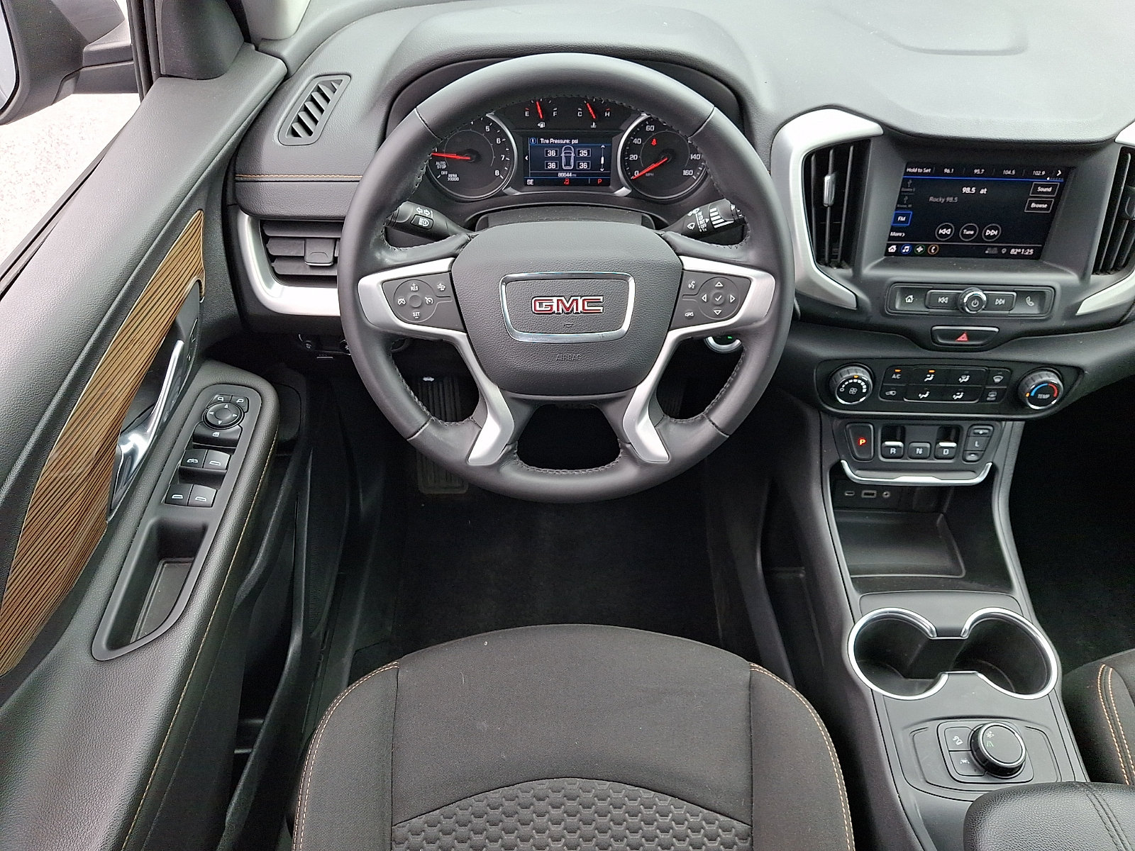 Used 2020 GMC Terrain SLE FWD image 11