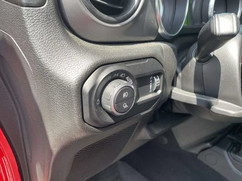 Used 2023 Jeep Gladiator Sport AWD/4WD image 21