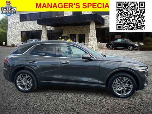 Used 2025 Genesis GV70 2.5T AWD/4WD image 4