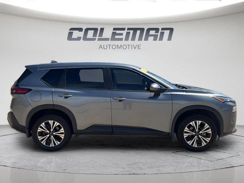 Used 2023 Nissan Rogue SV FWD image 6