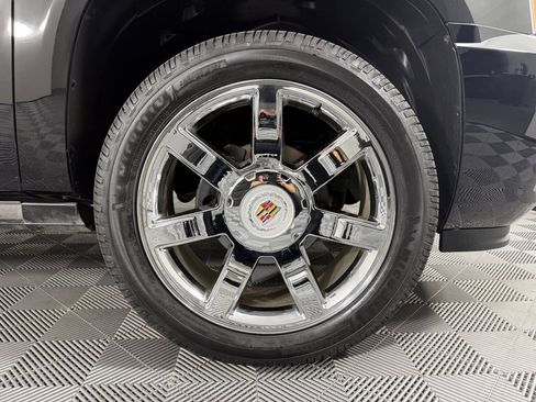 Used 2013 Cadillac Escalade EXT Premium AWD/4WD image 17