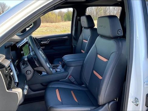 New 2026 GMC Sierra 1500 AT4 image 9