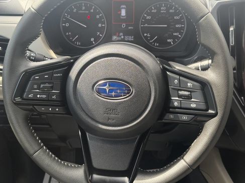 Used 2025 Subaru Forester Premium image 17