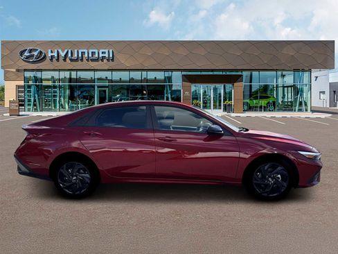 New 2026 Hyundai Elantra Sport image 9
