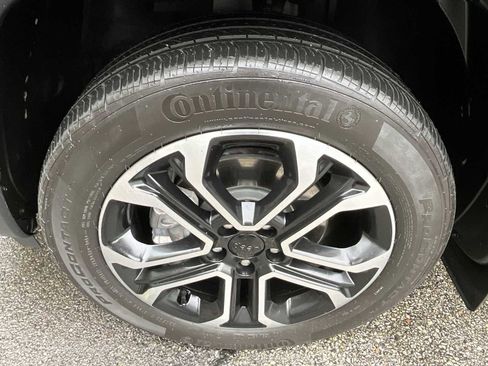 Used 2022 Jeep Compass Limited image 31