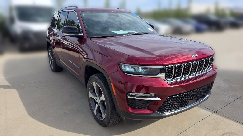 Used 2023 Jeep Grand Cherokee 4WD 4xe w/ Luxury Tech Group II image 7