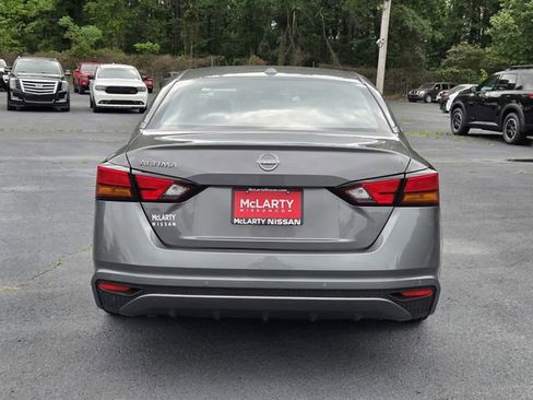 Certified 2025 Nissan Altima 2.5 S FWD image 4