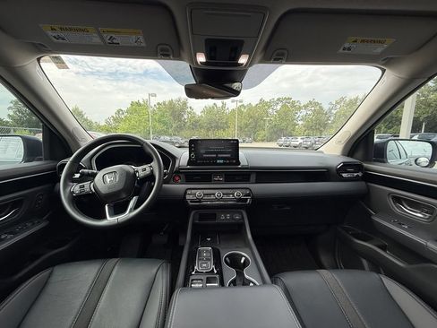 Used 2025 Honda Pilot Touring image 15