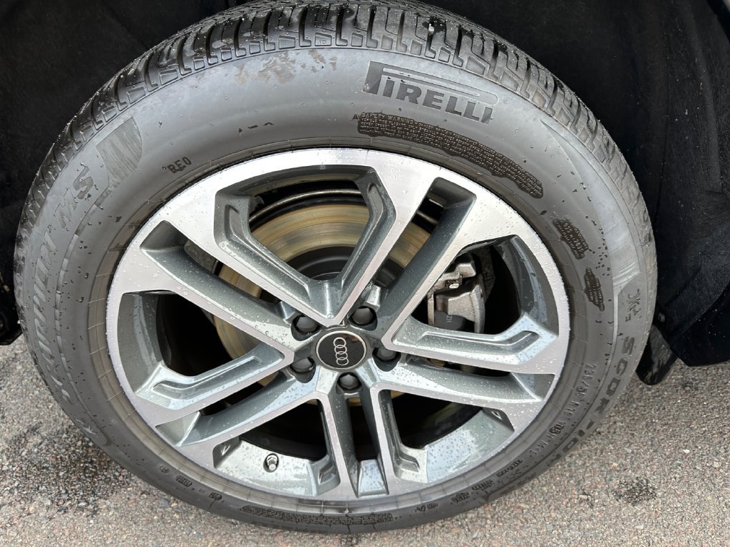 Certified 2025 Audi Q5 Premium w/ Convenience Package AWD/4WD image 18
