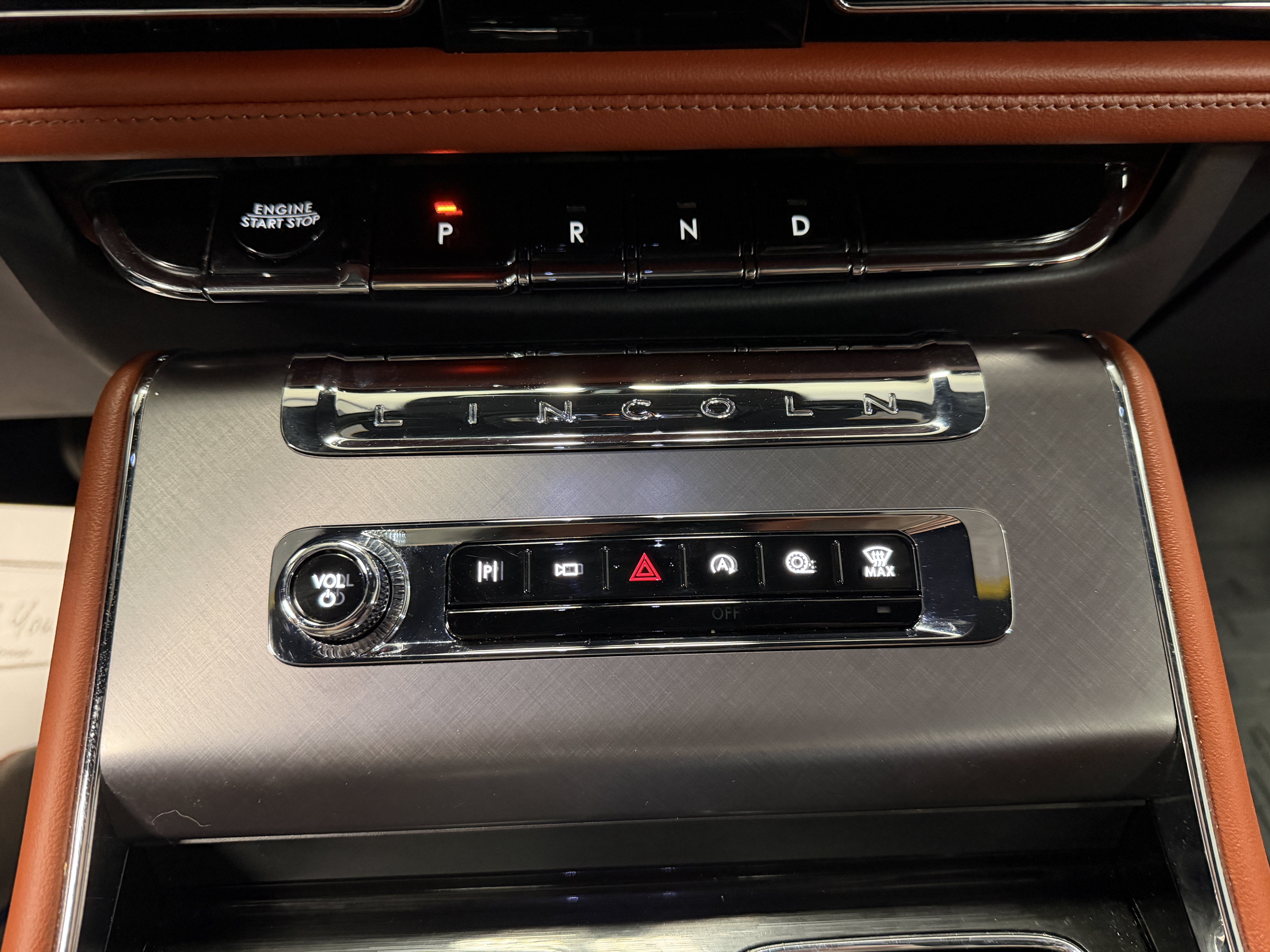 Used 2025 Lincoln Aviator Reserve w/ Illumination Package AWD/4WD image 12