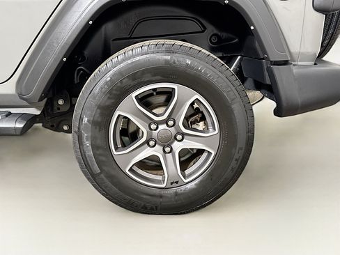 Used 2022 Jeep Wrangler Unlimited Sport AWD/4WD image 27