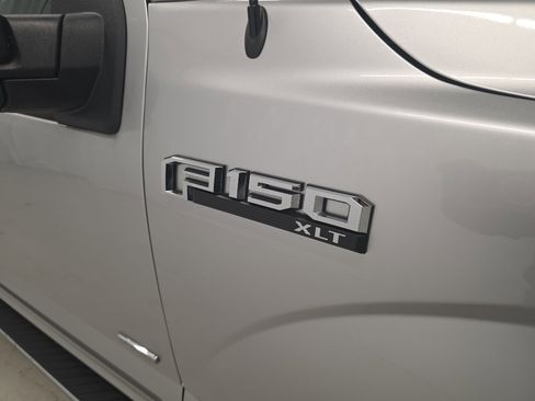 Used 2017 Ford F150 XLT w/ Equipment Group 302A Luxury image 5