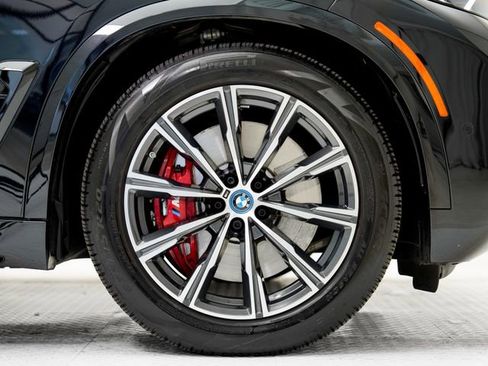 Used 2025 BMW X5 xDrive50e w/ M Sport Package image 27