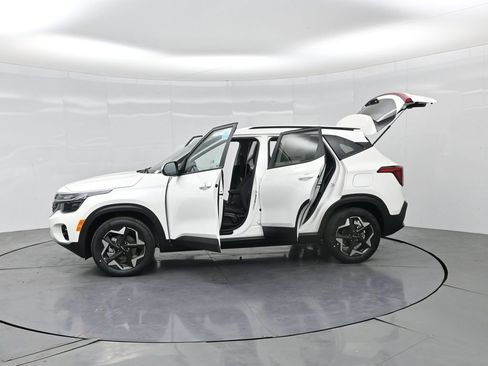 New 2026 Kia Seltos S FWD image 43