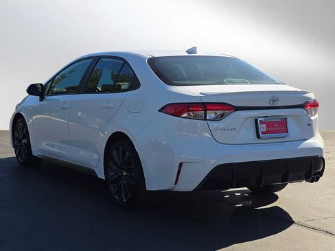 Certified 2024 Toyota Corolla SE image 5