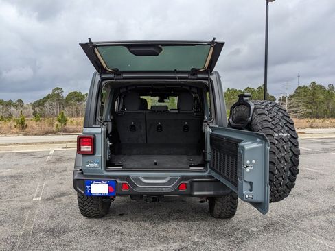 Used 2025 Jeep Wrangler Unlimited Sport S 4xe image 39