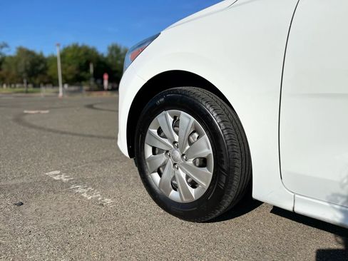 Used 2018 Kia Rio S image 27