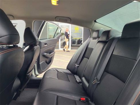 Used 2022 Nissan Altima 2.5 SR image 22