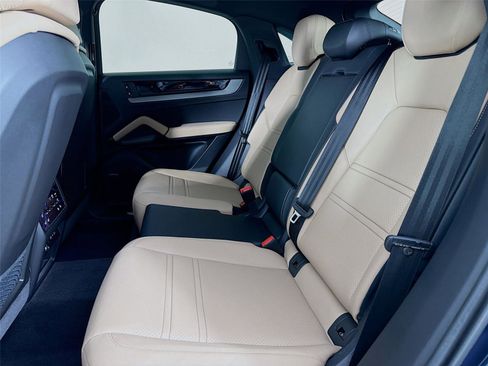 New 2026 Porsche Cayenne Coupe image 20