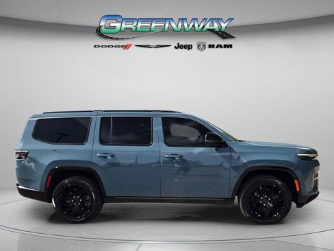 Used 2026 Jeep Grand Wagoneer Limited AWD/4WD image 5