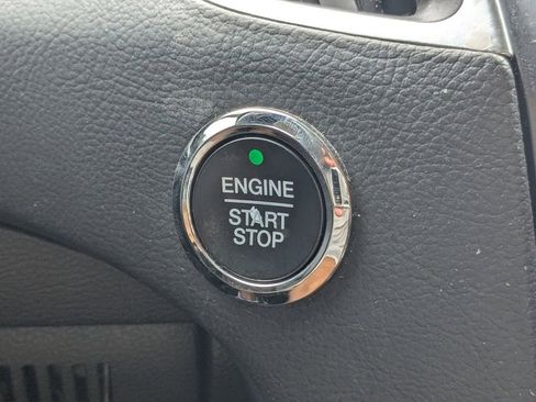 Used 2022 Ford Edge Titanium image 29