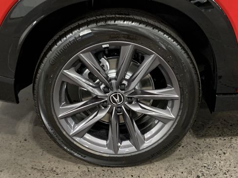 Used 2025 Acura ADX A-Spec image 16