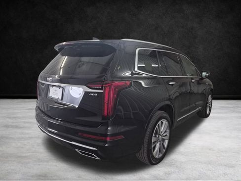 Certified 2025 Cadillac XT6 Premium Luxury image 6