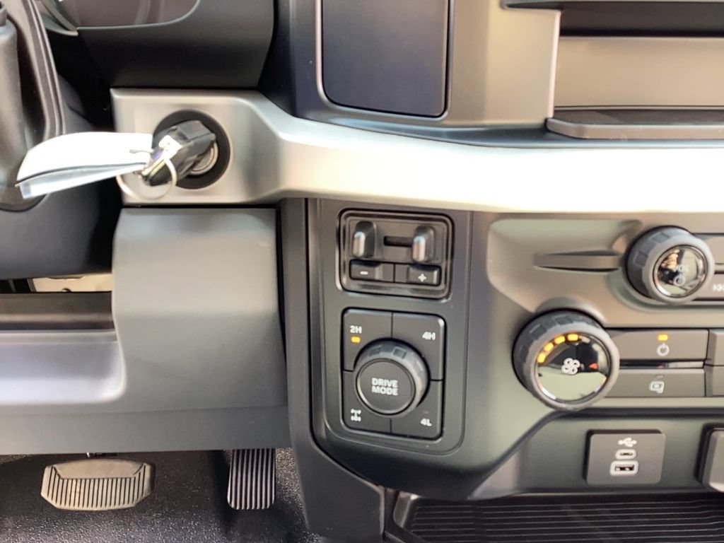 New 2026 Ford F350 XL w/ XL Off-Road Package AWD/4WD image 20