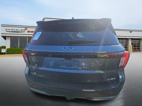 Used 2025 Ford Explorer Platinum w/ LUX Leather Package image 5