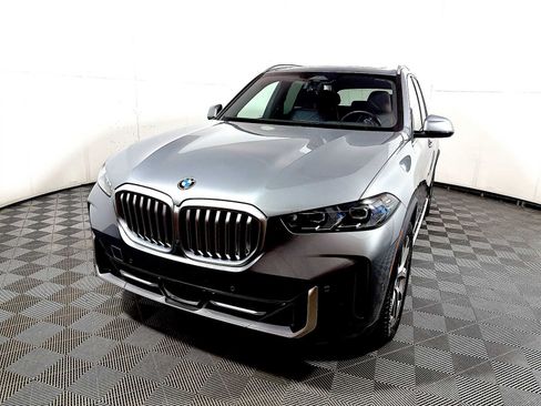 Used 2026 BMW X5 xDrive40i AWD/4WD image 3
