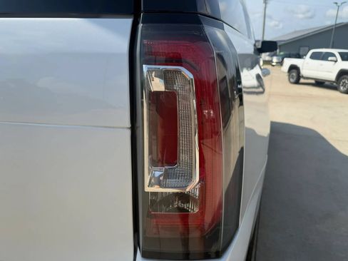 Used 2019 GMC Yukon Denali w/ Denali Ultimate Package AWD/4WD image 62