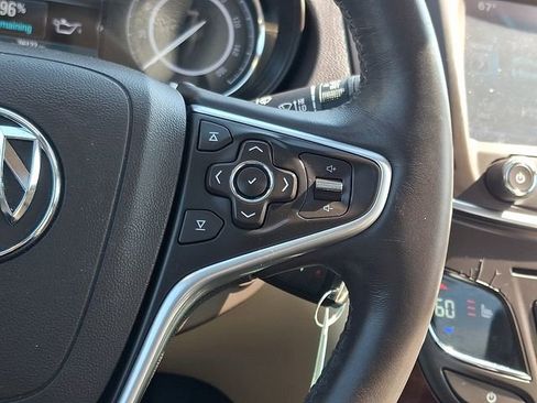 Used 2015 Buick Regal FWD image 23