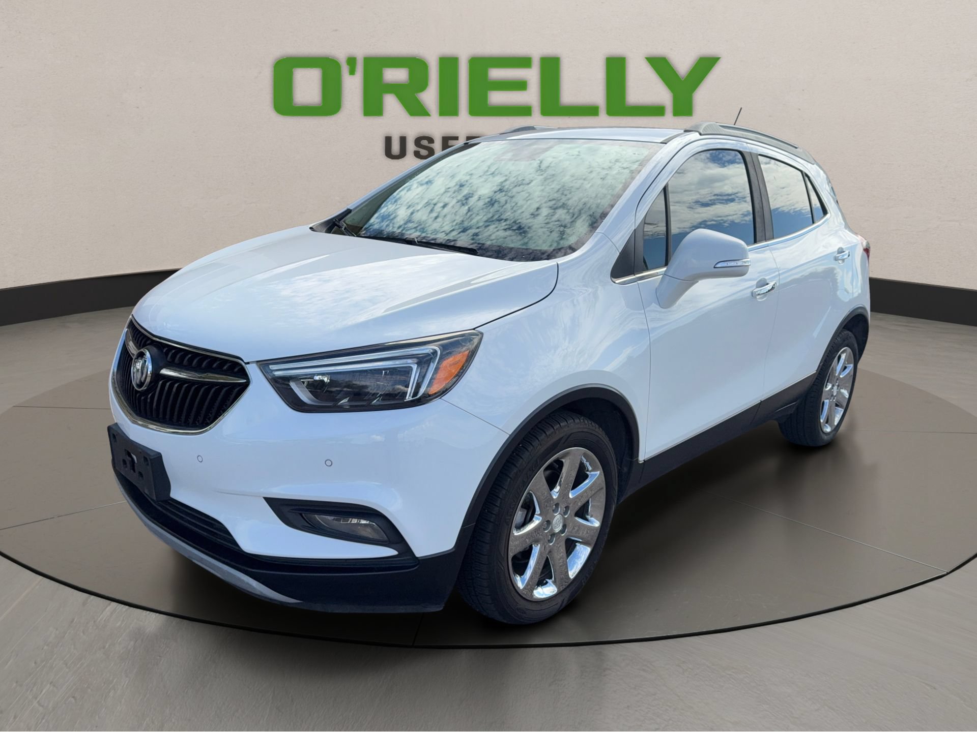 Used 2019 Buick Encore Essence w/ Experience Buick Package FWD image 1