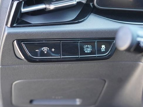 Used 2025 Kia Niro EX FWD image 19