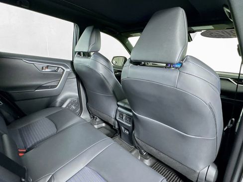 Used 2025 Toyota RAV4 XSE w/ Advanced Technology Package image 27