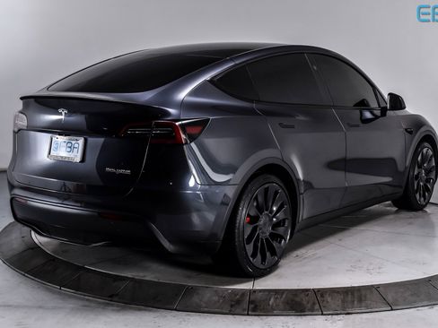 Used 2024 Tesla Model Y Performance image 6