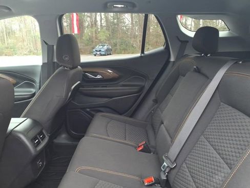 Used 2021 GMC Terrain SLE w/ Driver Convenience Package image 7