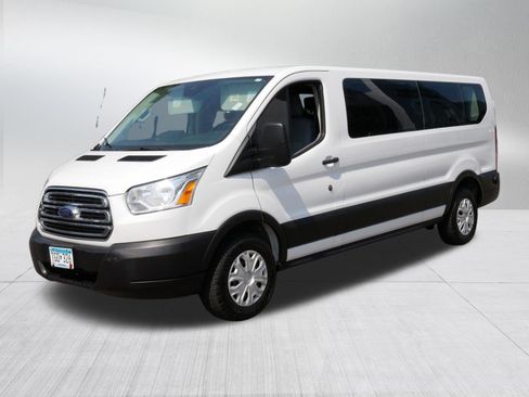 Used 2019 Ford Transit 350 XLT RWD image 3
