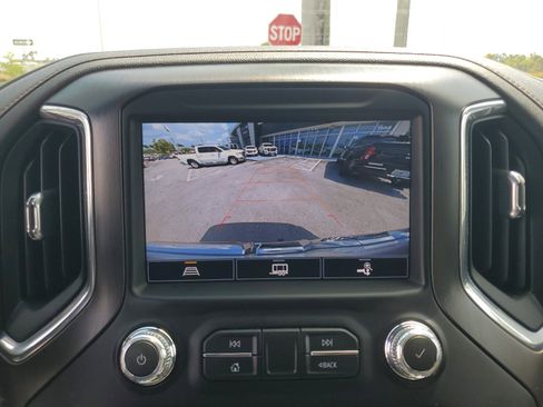 Used 2021 GMC Sierra 1500 AT4 image 10