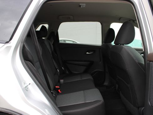 Certified 2022 Nissan Rogue SV image 12