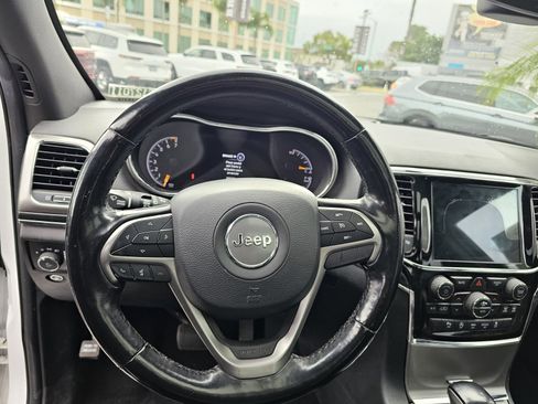 Used 2020 Jeep Grand Cherokee Limited w/ Luxury Group II image 22