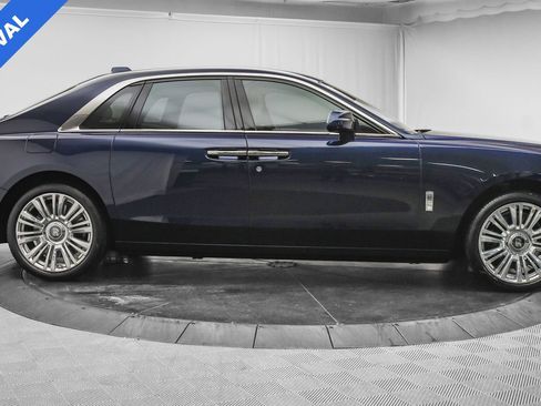 Used 2023 Rolls-Royce Ghost image 10