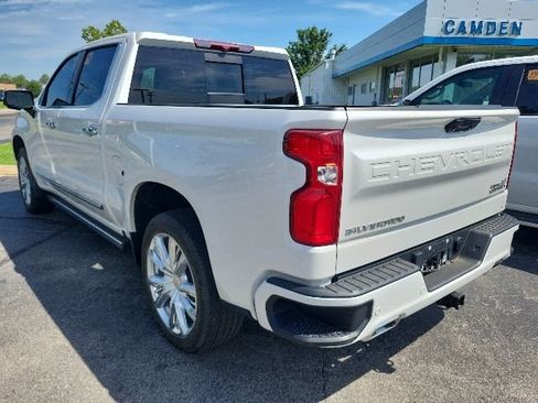 Used 2023 Chevrolet Silverado 1500 High Country w/ High Country Premium Package AWD/4WD image 4