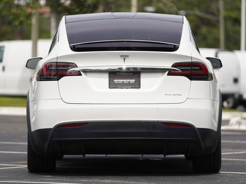 Used 2020 Tesla Model X Long Range AWD/4WD image 40