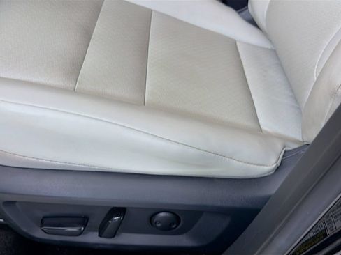 Used 2024 Nissan Rogue SV w/ SV Premium Package FWD image 23