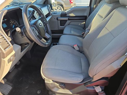 Used 2015 Ford F150 XLT image 15